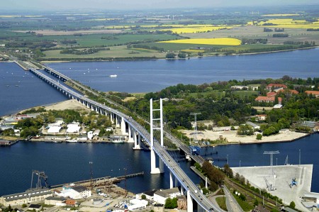 Rügendamm und Strelasund